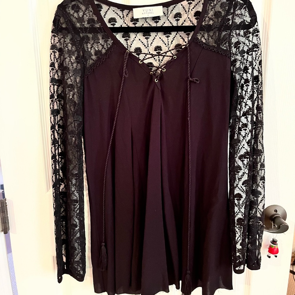Black lace shift dress